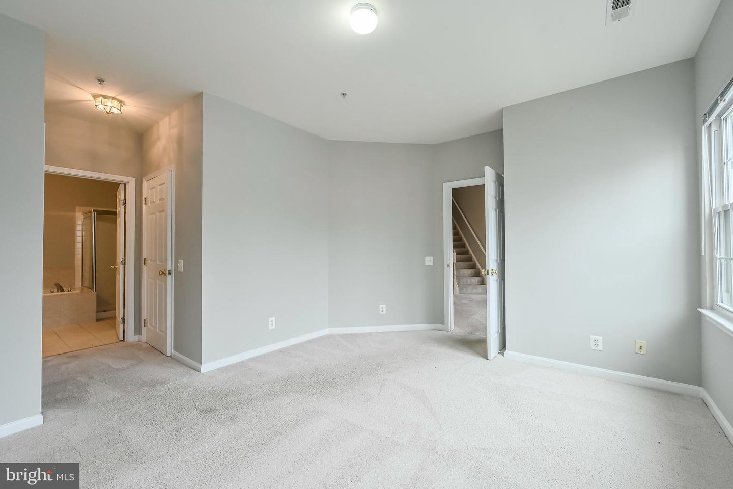 4359 Wilson Valley Dr #401