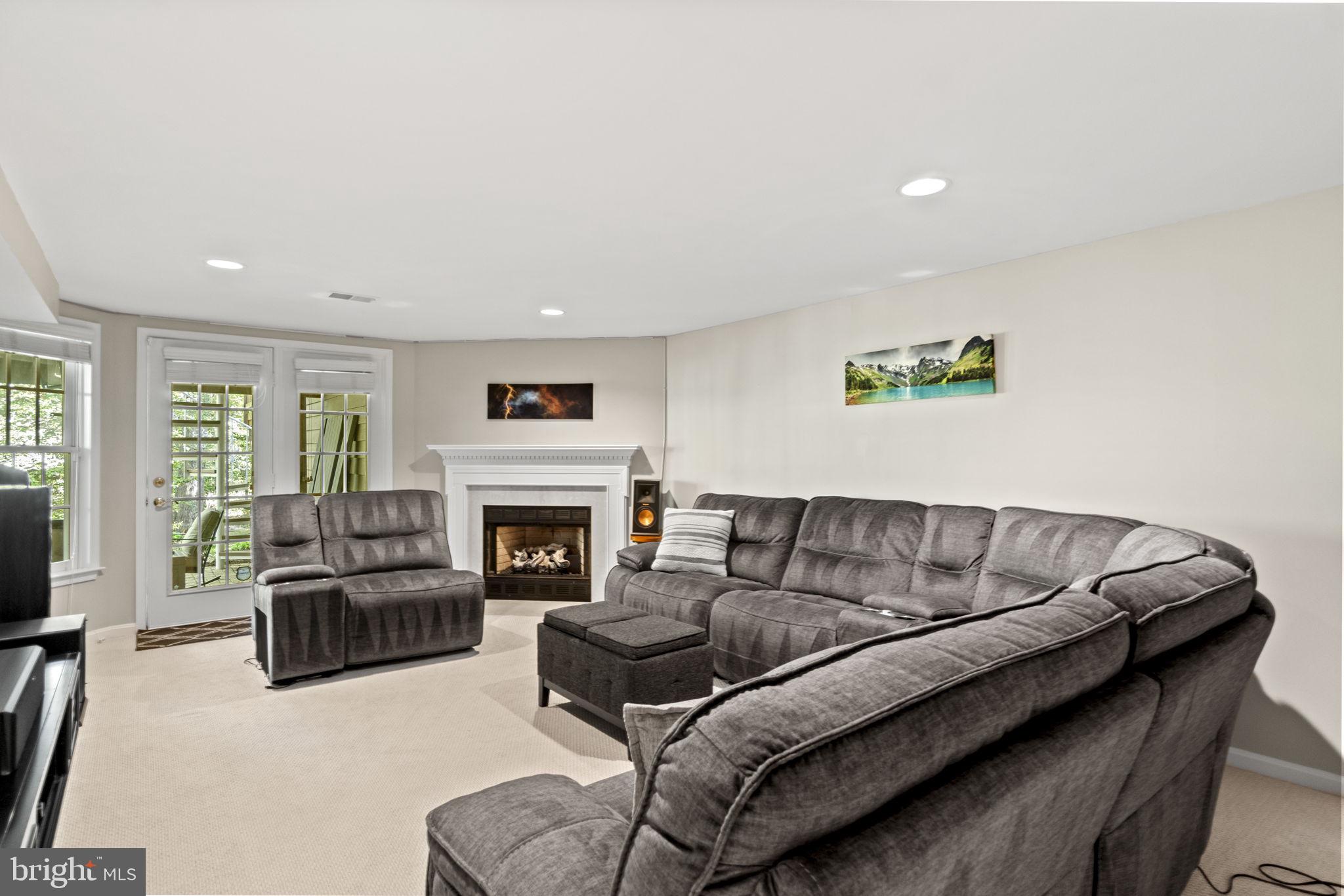 11410 Hollow Timber Ct