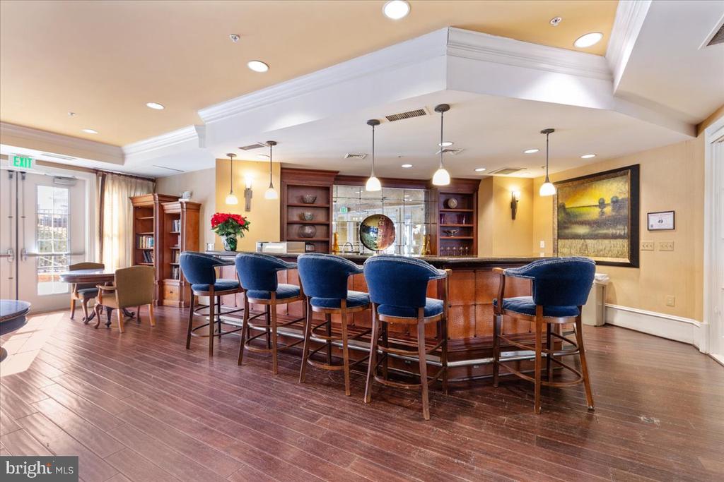 2655 PROSPERITY AVENUE 102