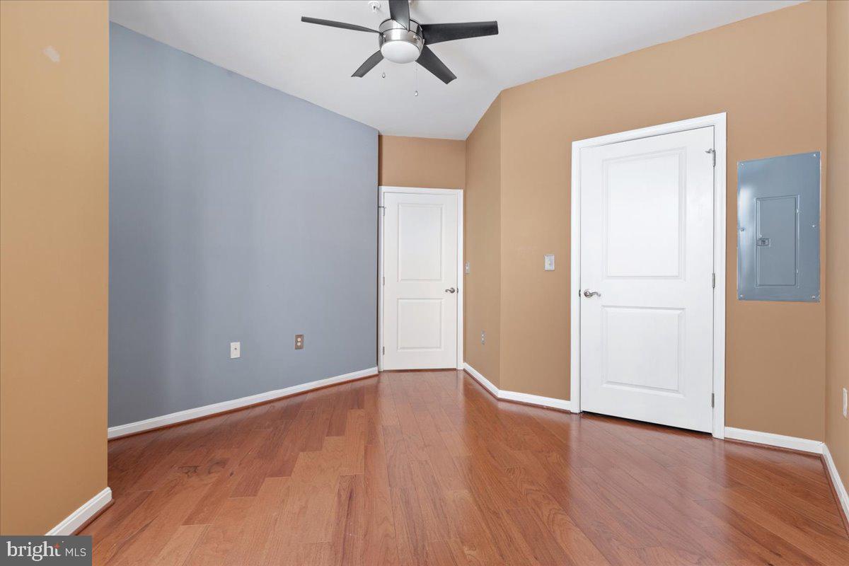 2655 PROSPERITY AVENUE 102