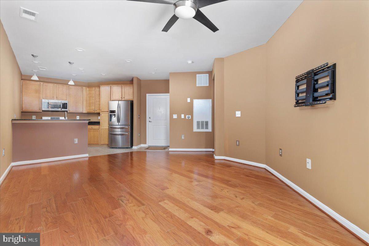 2655 PROSPERITY AVENUE 102