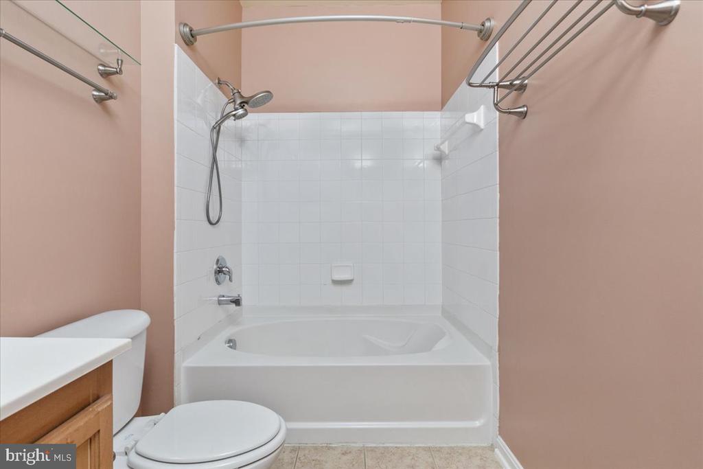 2655 PROSPERITY AVENUE 102