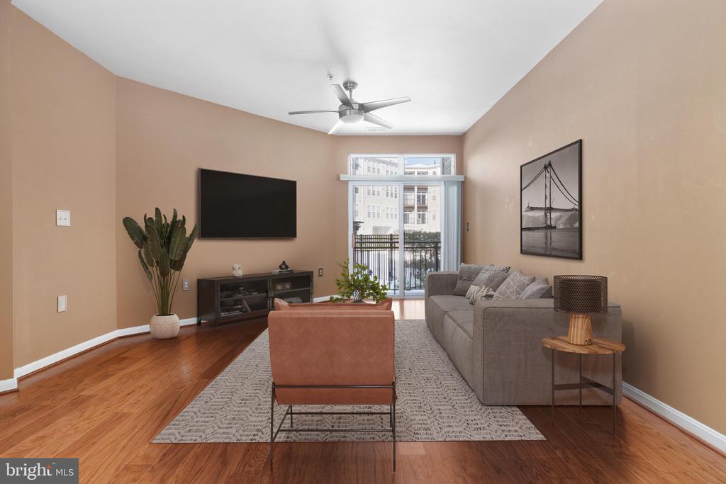 2655 PROSPERITY AVENUE 102