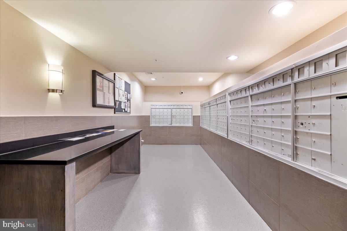 2655 PROSPERITY AVENUE 102