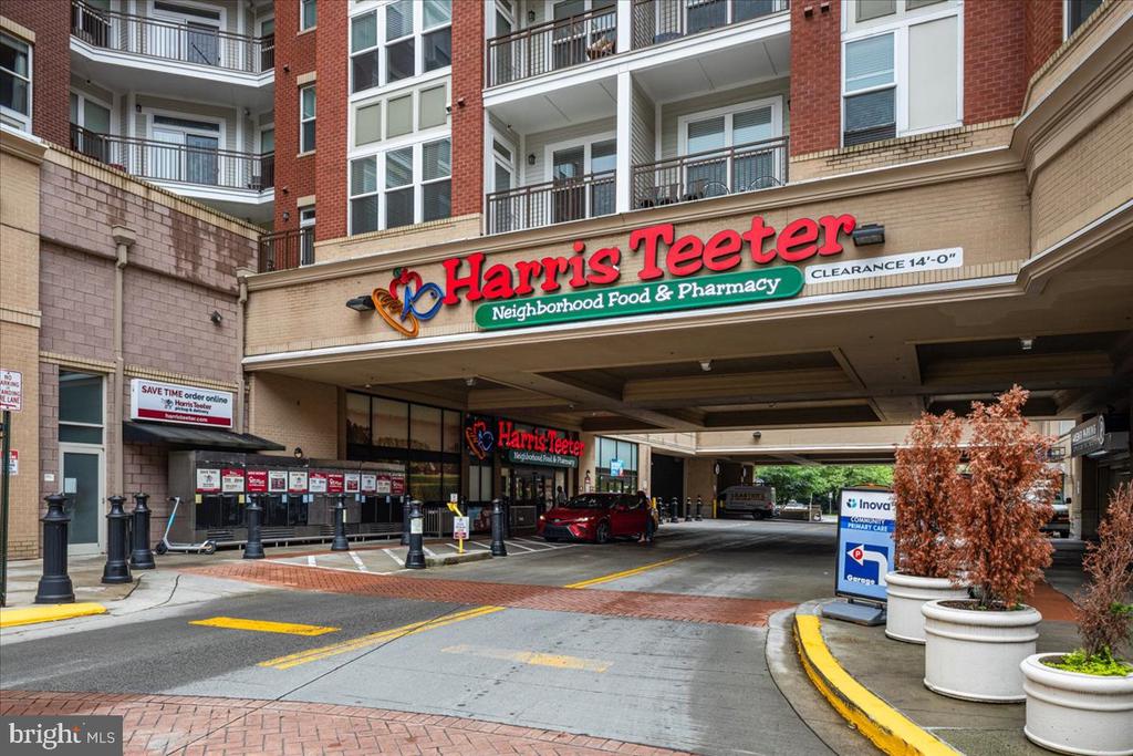 2655 PROSPERITY AVENUE 102