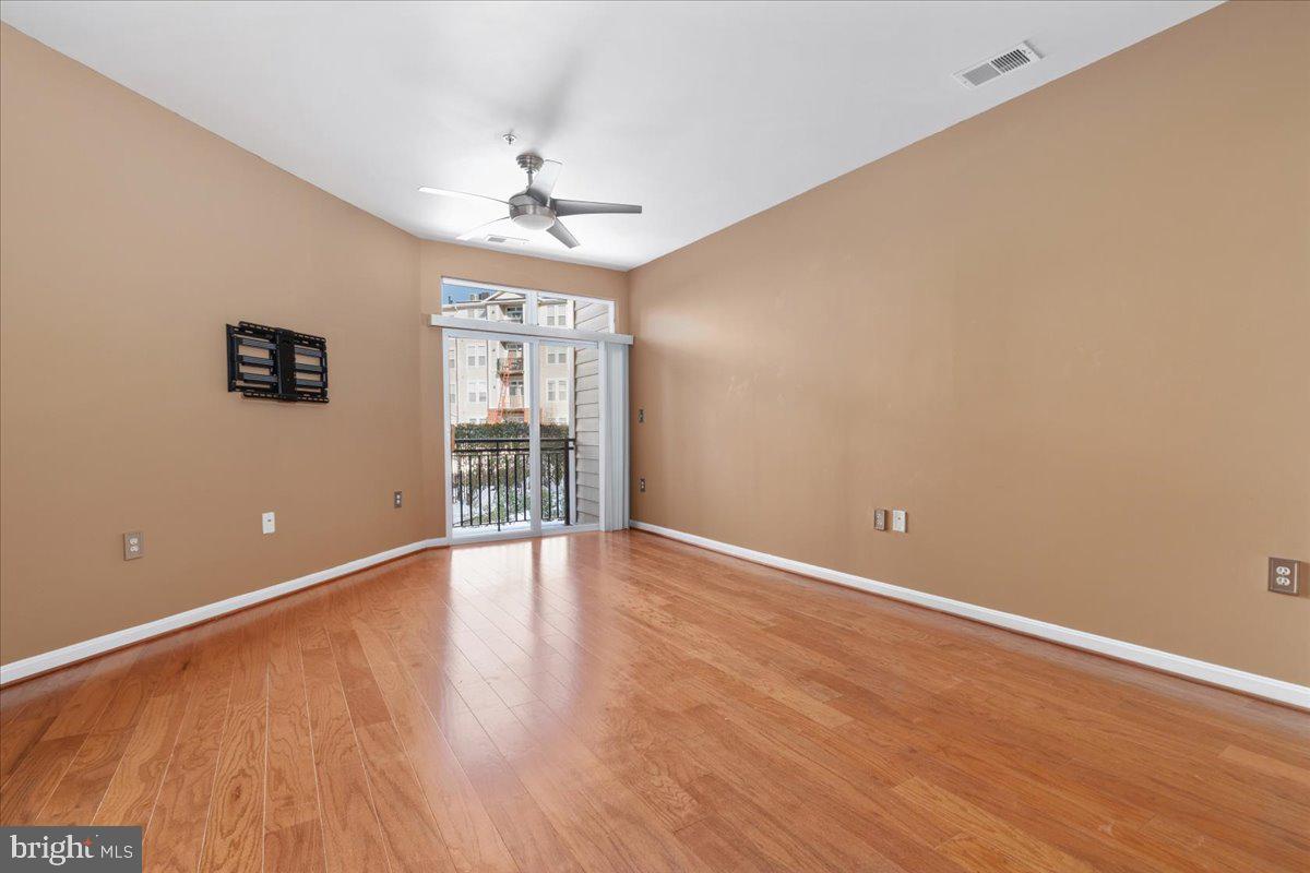 2655 PROSPERITY AVENUE 102