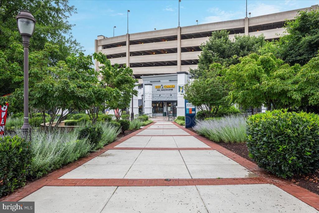 2655 PROSPERITY AVENUE 102