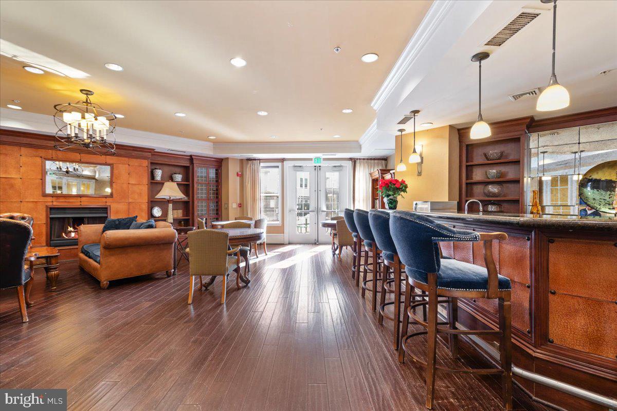 2655 PROSPERITY AVENUE 102