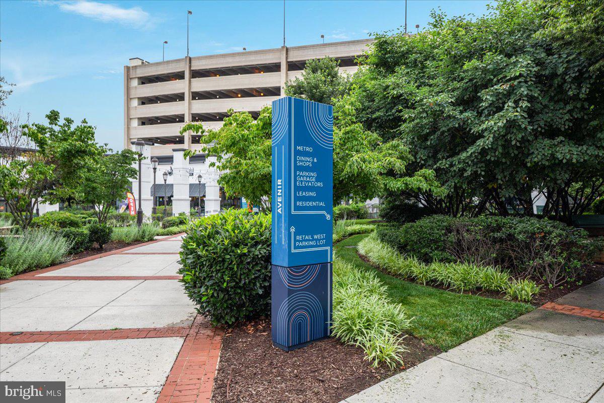 2655 PROSPERITY AVENUE 102