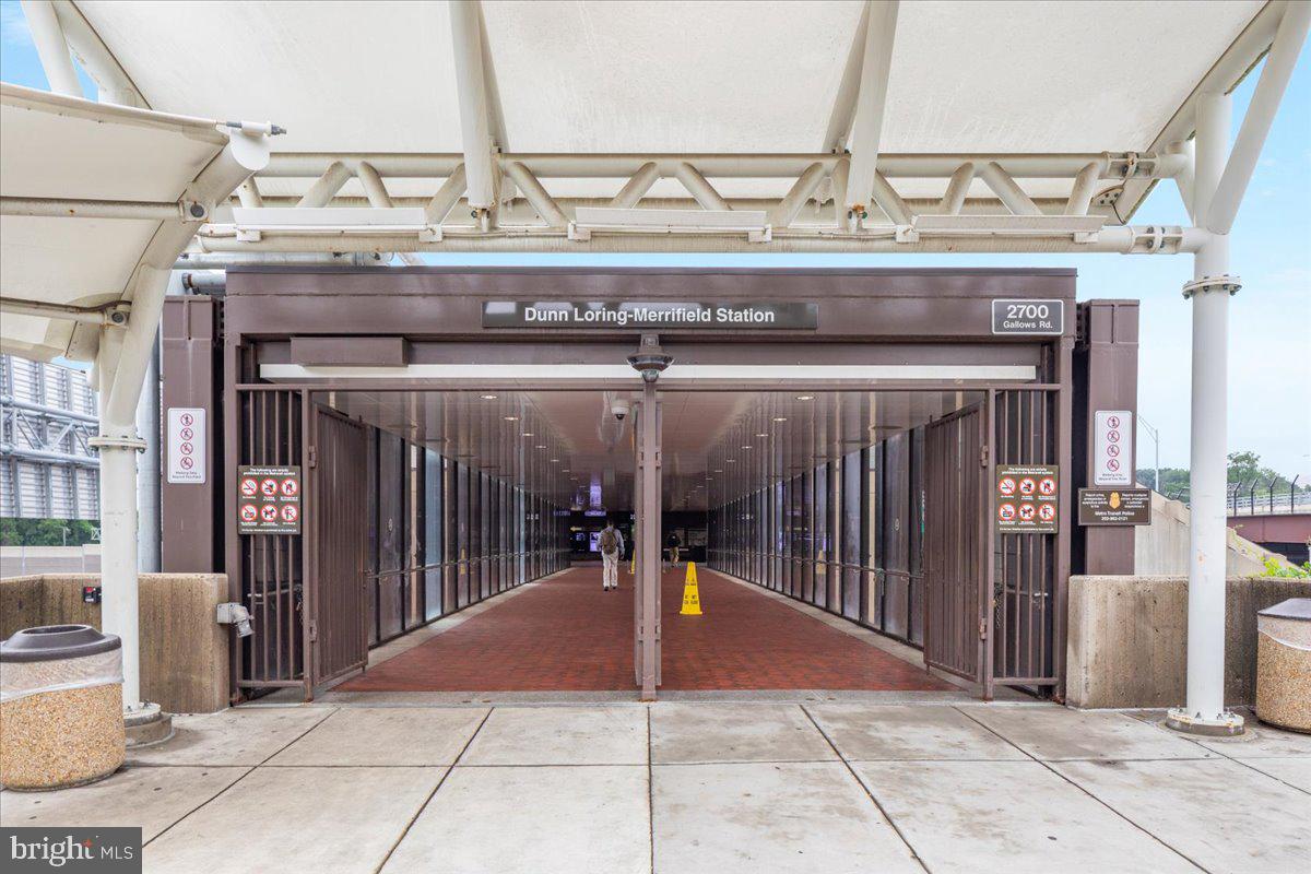 2655 PROSPERITY AVENUE 102