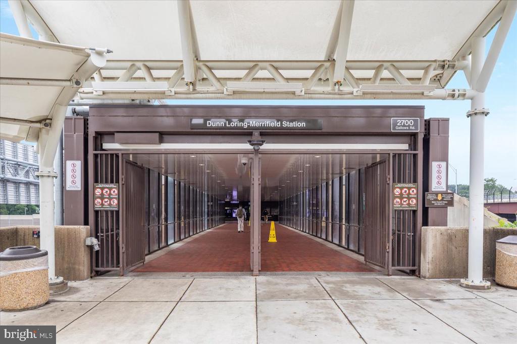 2655 PROSPERITY AVENUE 102