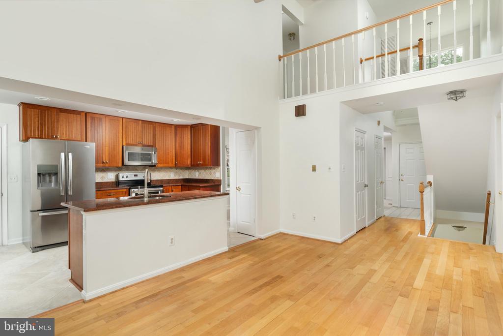 13486 LAKE SHORE DRIVE