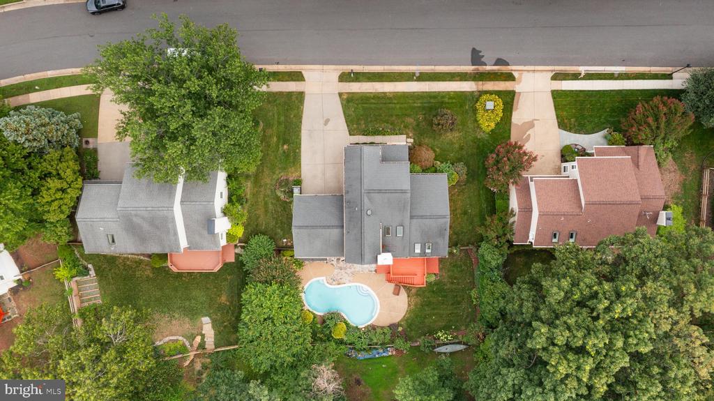 13486 LAKE SHORE DRIVE