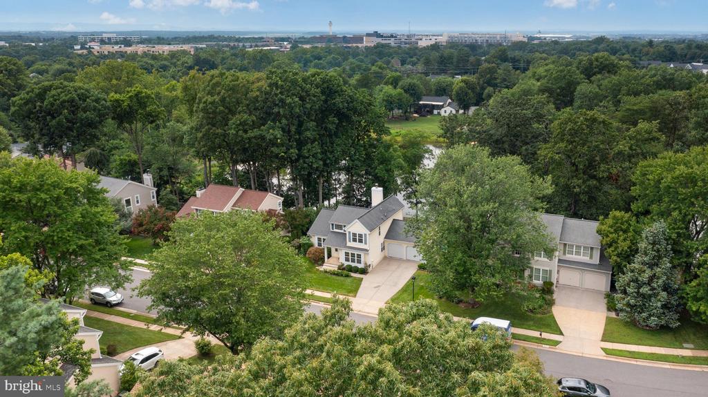 13486 LAKE SHORE DRIVE