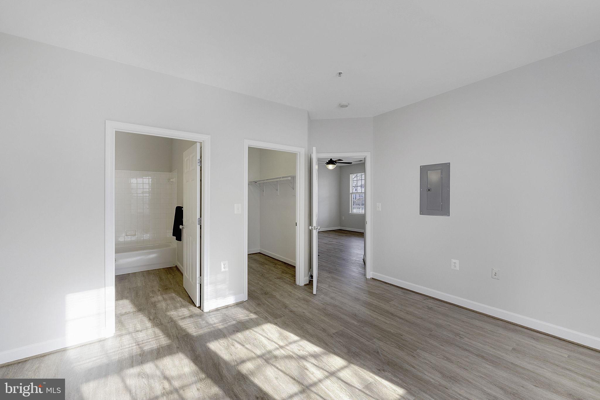 42537 Rockrose Sq #202