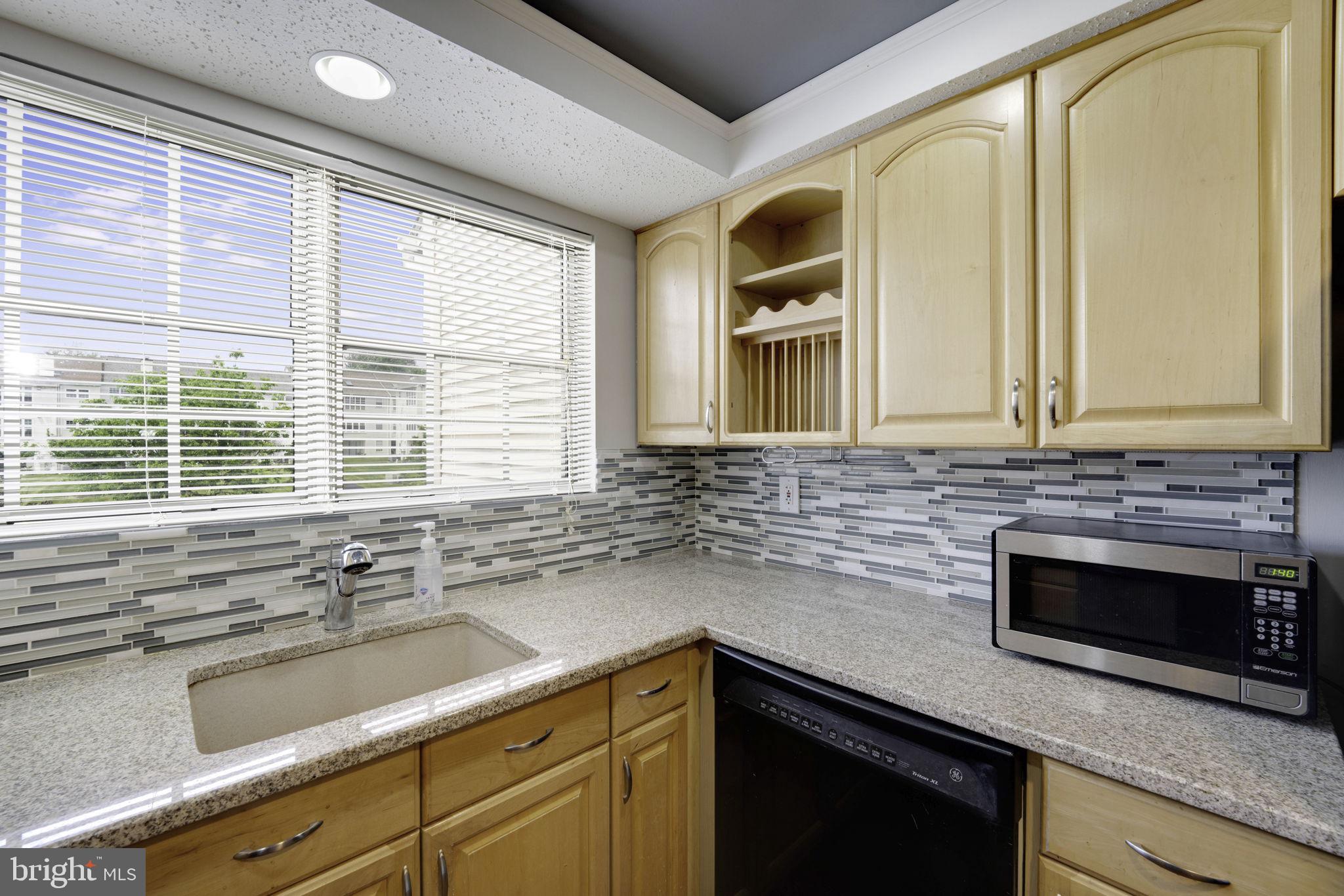 106 Prosperity Ave SE #F