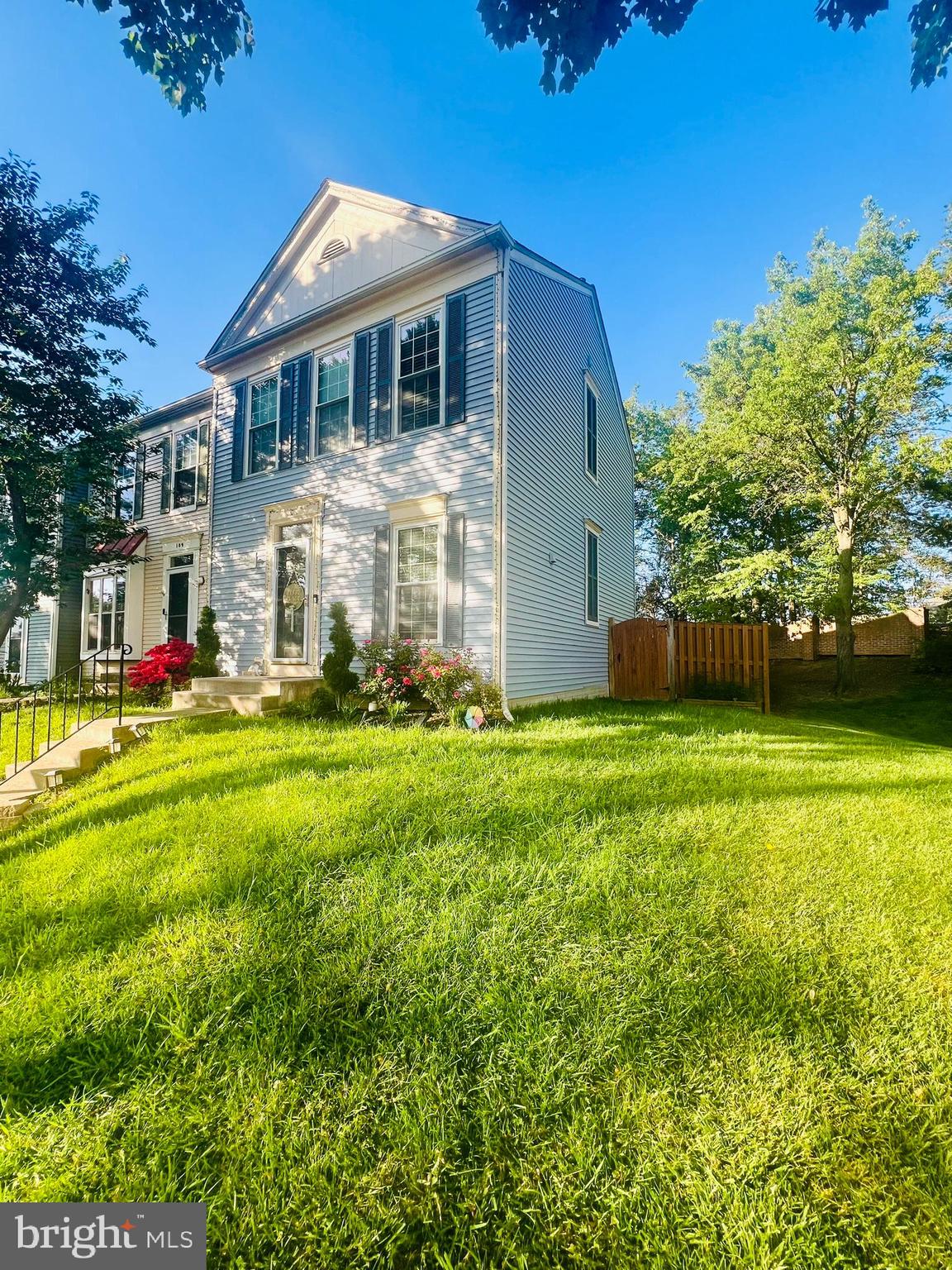 108 Chelsea Ct NE