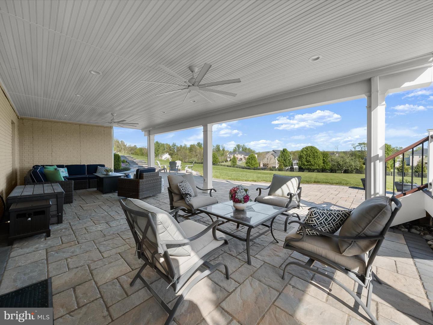 15918 Waterford Meadow Pl