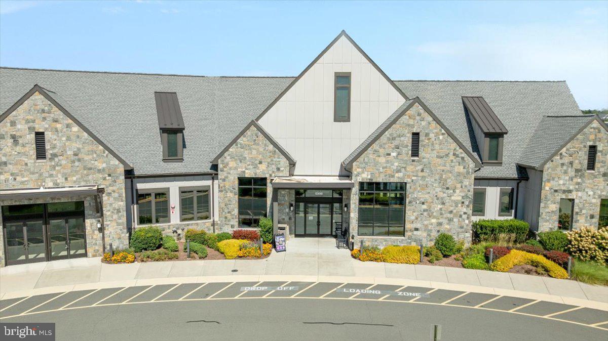 23631 HAVELOCK WALK TERRACE 313