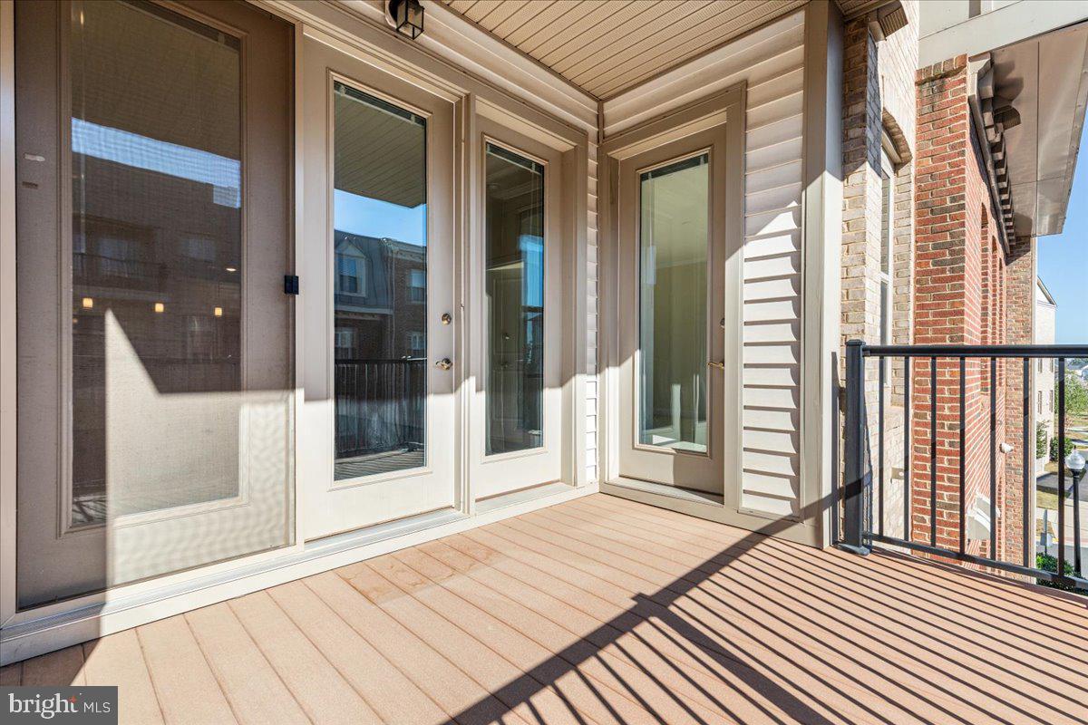 23631 HAVELOCK WALK TERRACE 313