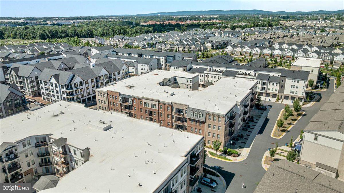 23631 HAVELOCK WALK TERRACE 313