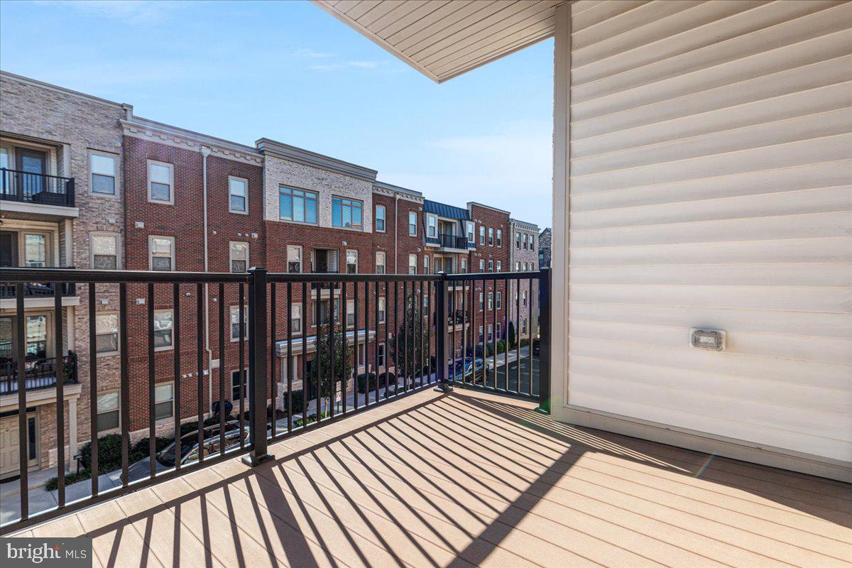 23631 HAVELOCK WALK TERRACE 313