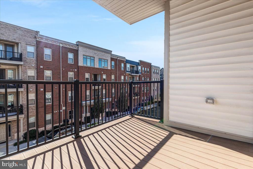 23631 HAVELOCK WALK TERRACE 313