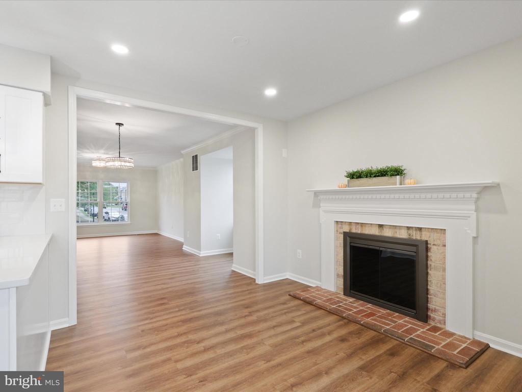 21098 FIRESIDE COURT