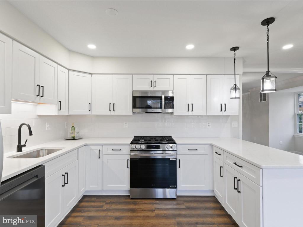 21098 FIRESIDE COURT