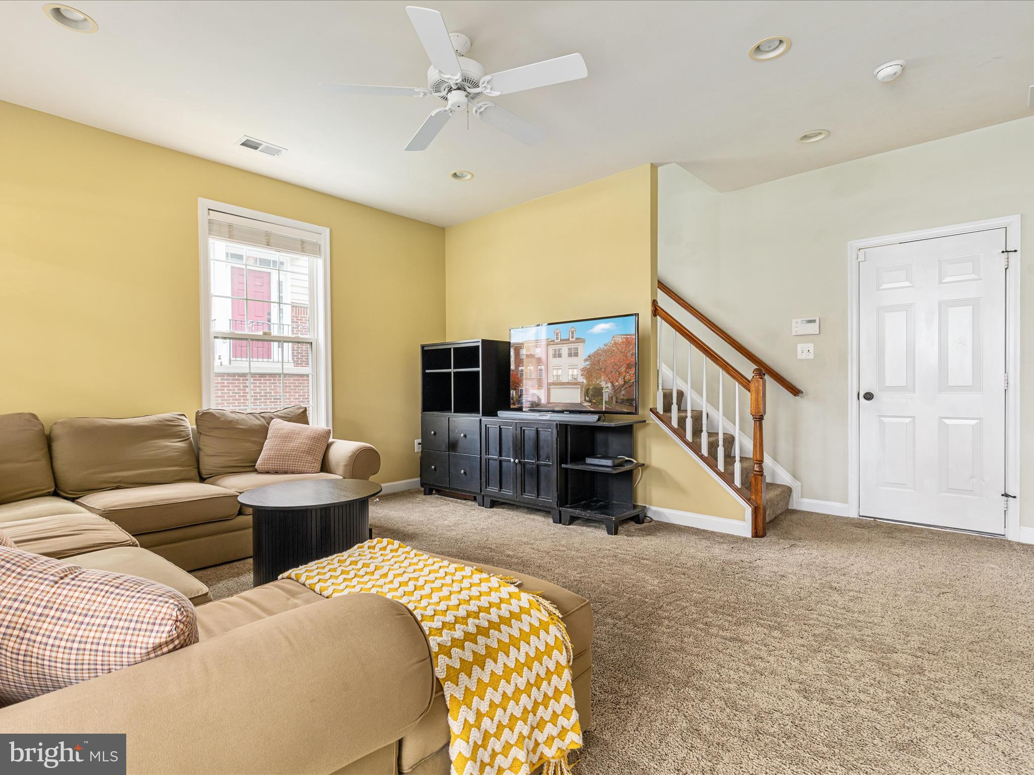 42533 MAGELLAN SQUARE