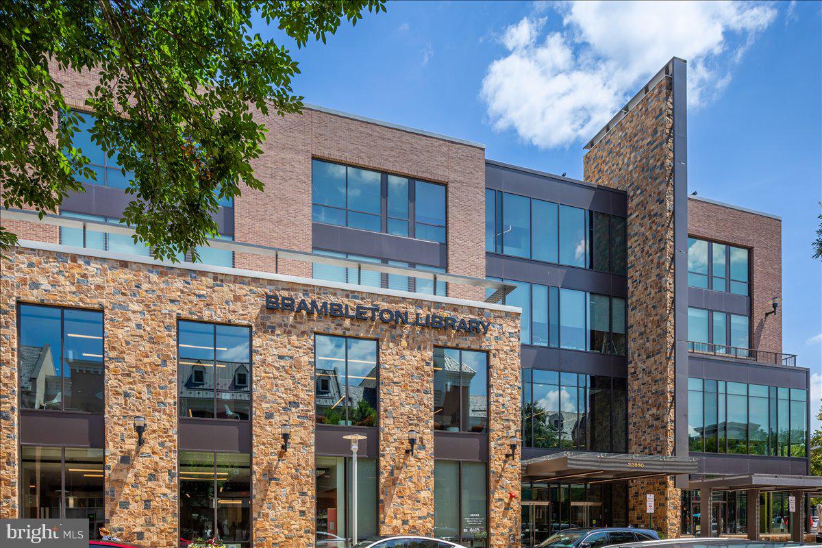 42533 MAGELLAN SQUARE