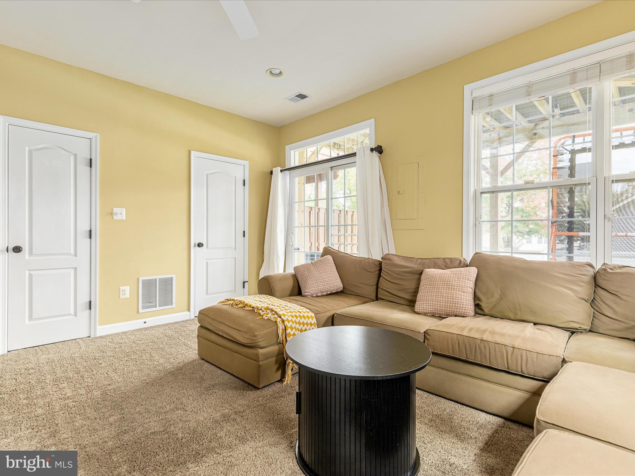 42533 MAGELLAN SQUARE