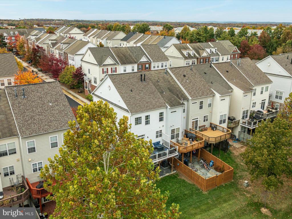 42533 MAGELLAN SQUARE