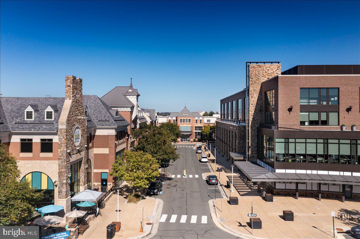 42533 MAGELLAN SQUARE