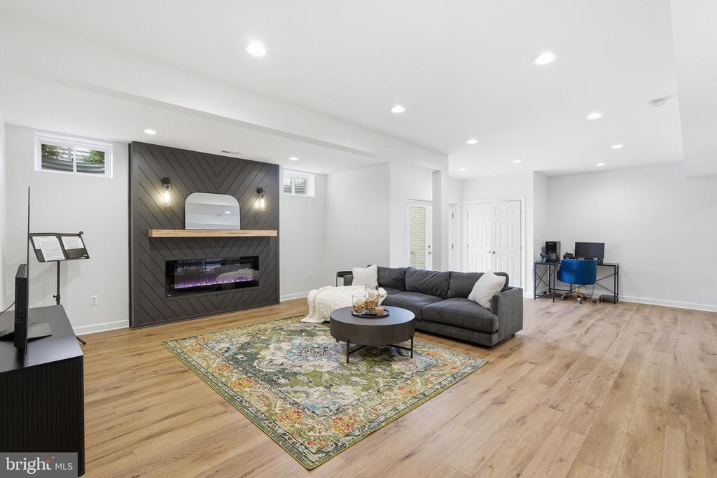 38640 WOODSAGE COURT
