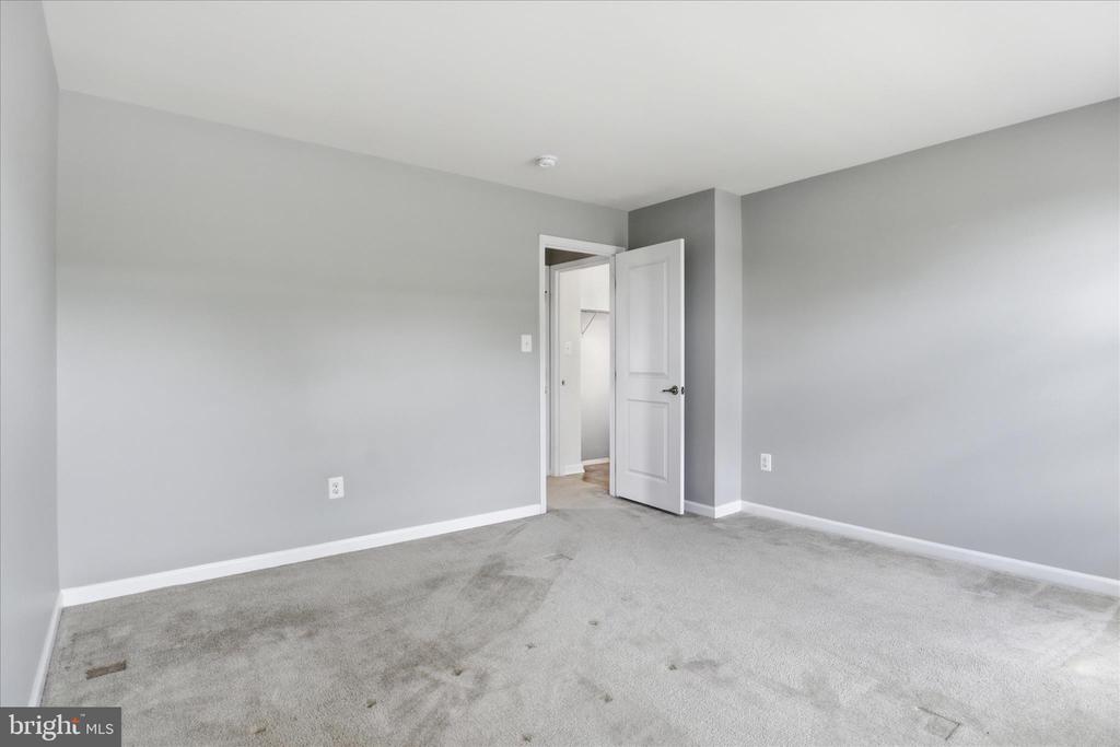 4 WILLIAM ALBERT WAY