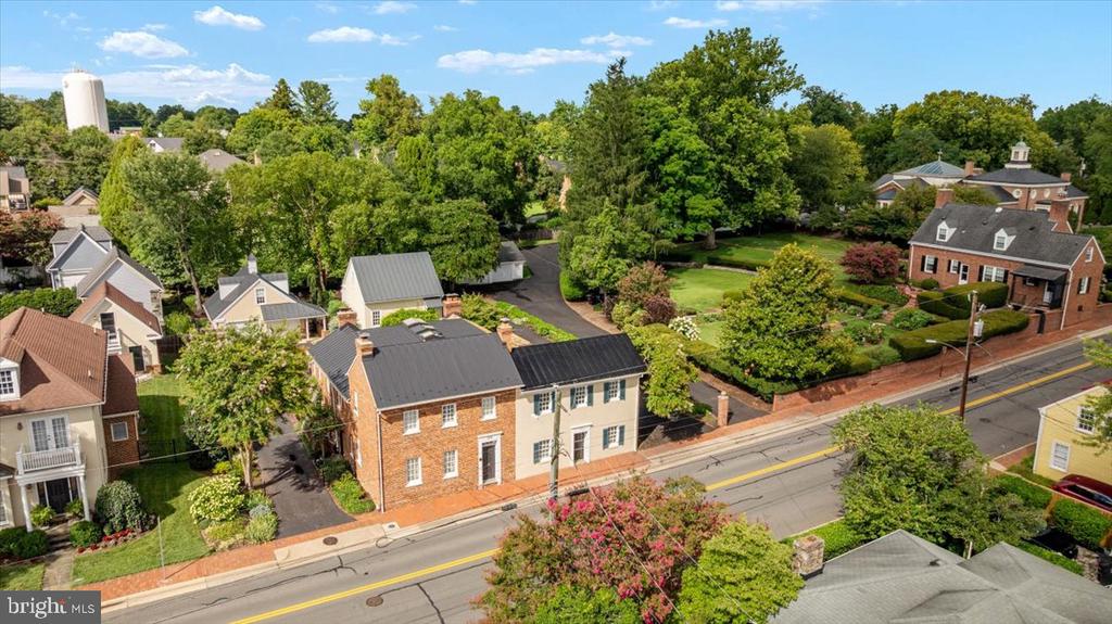 222 W MARKET STREET W