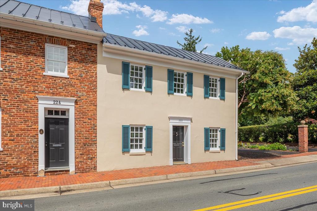 222 W MARKET STREET W