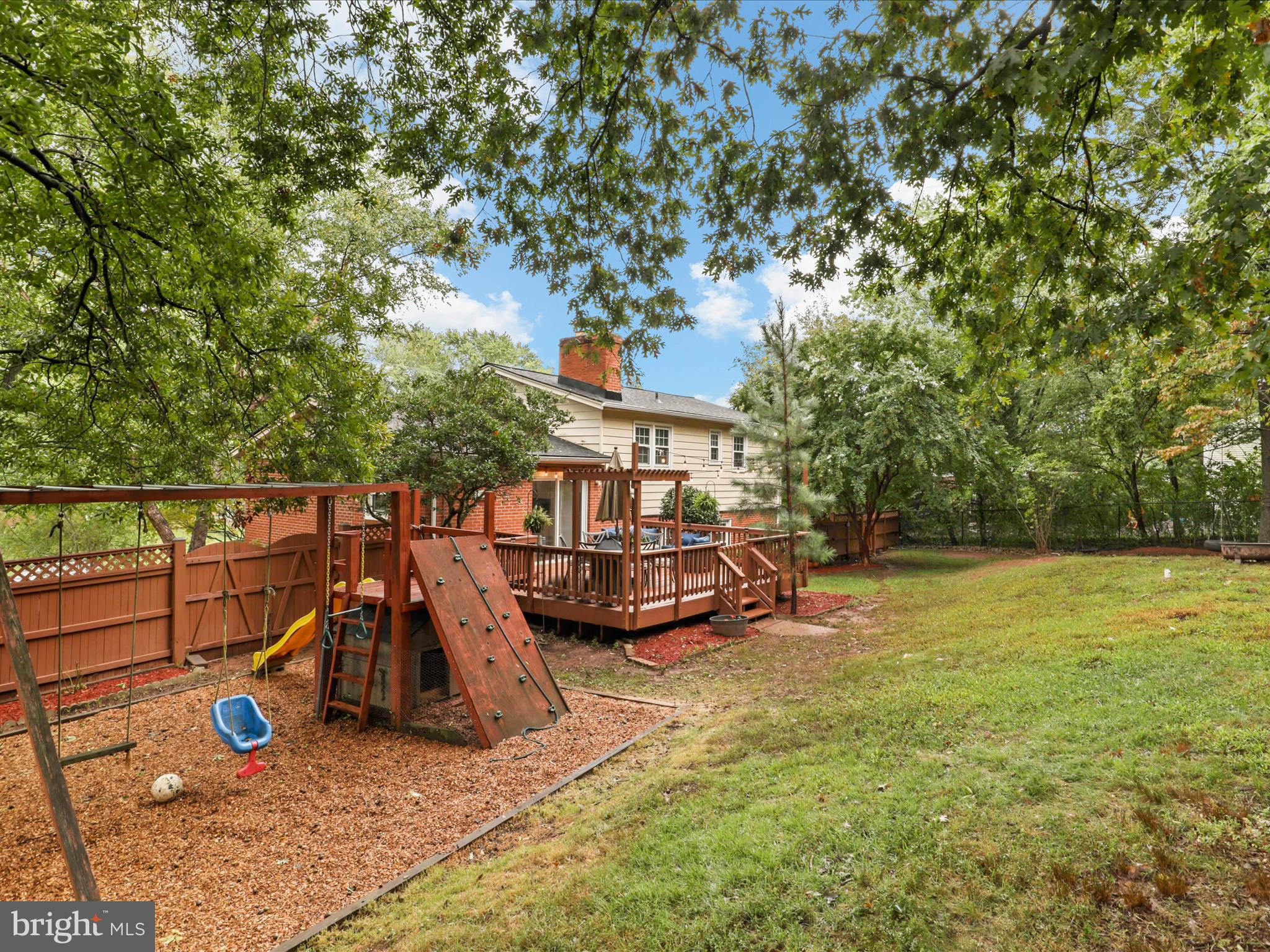 8702 Fort Dr