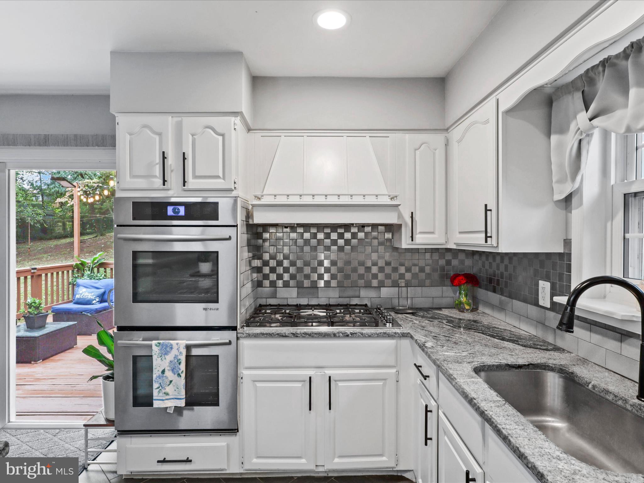 8702 Fort Dr