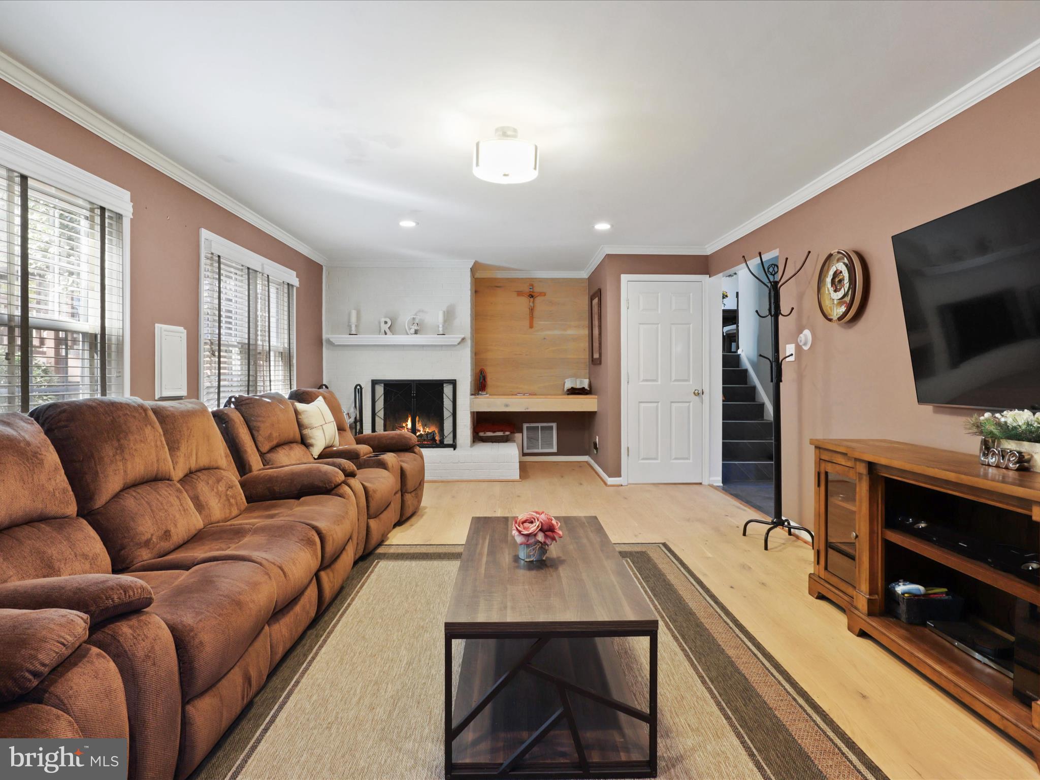 8702 Fort Dr