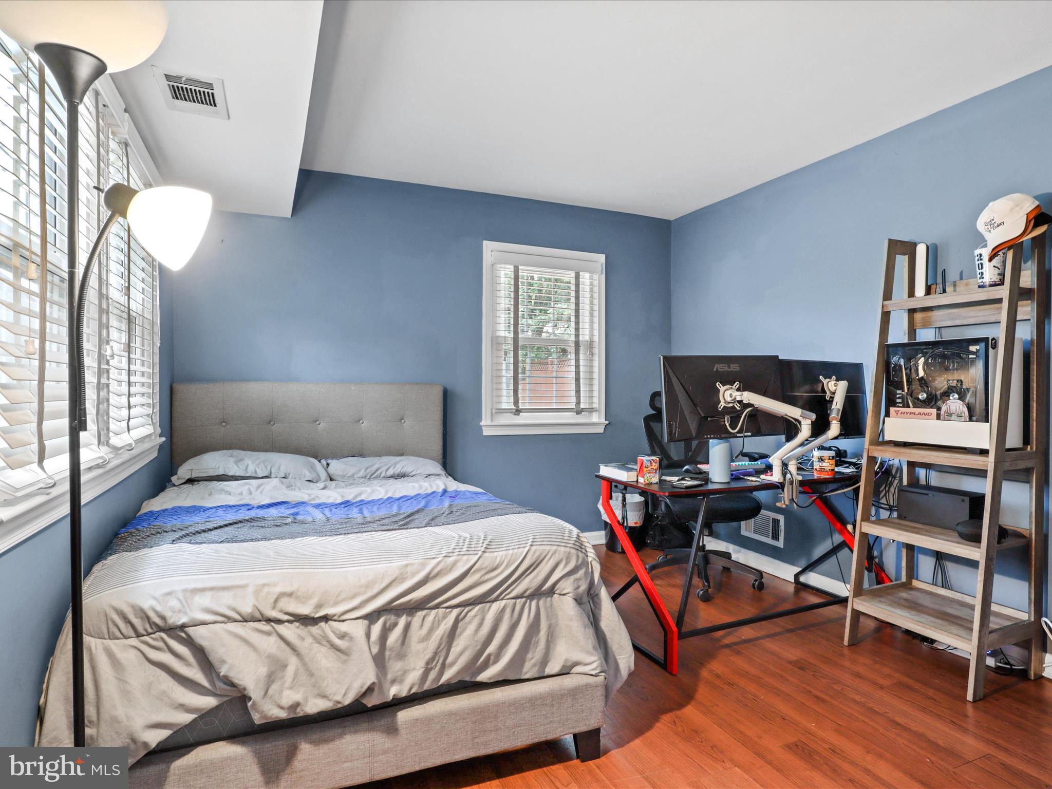 8702 Fort Dr