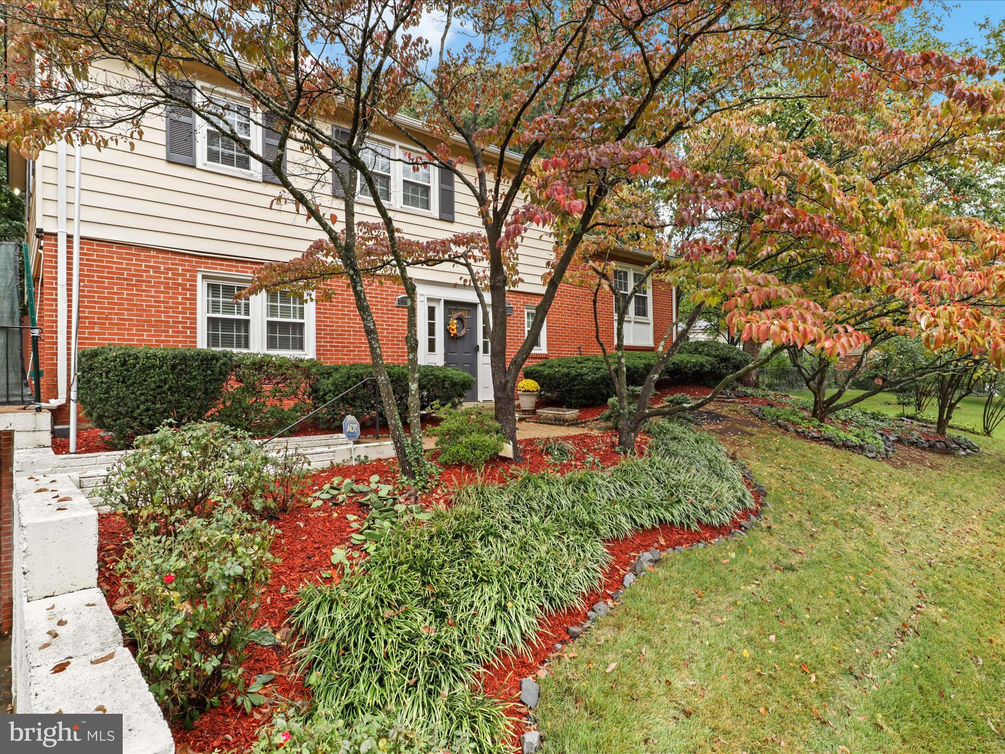 8702 Fort Dr