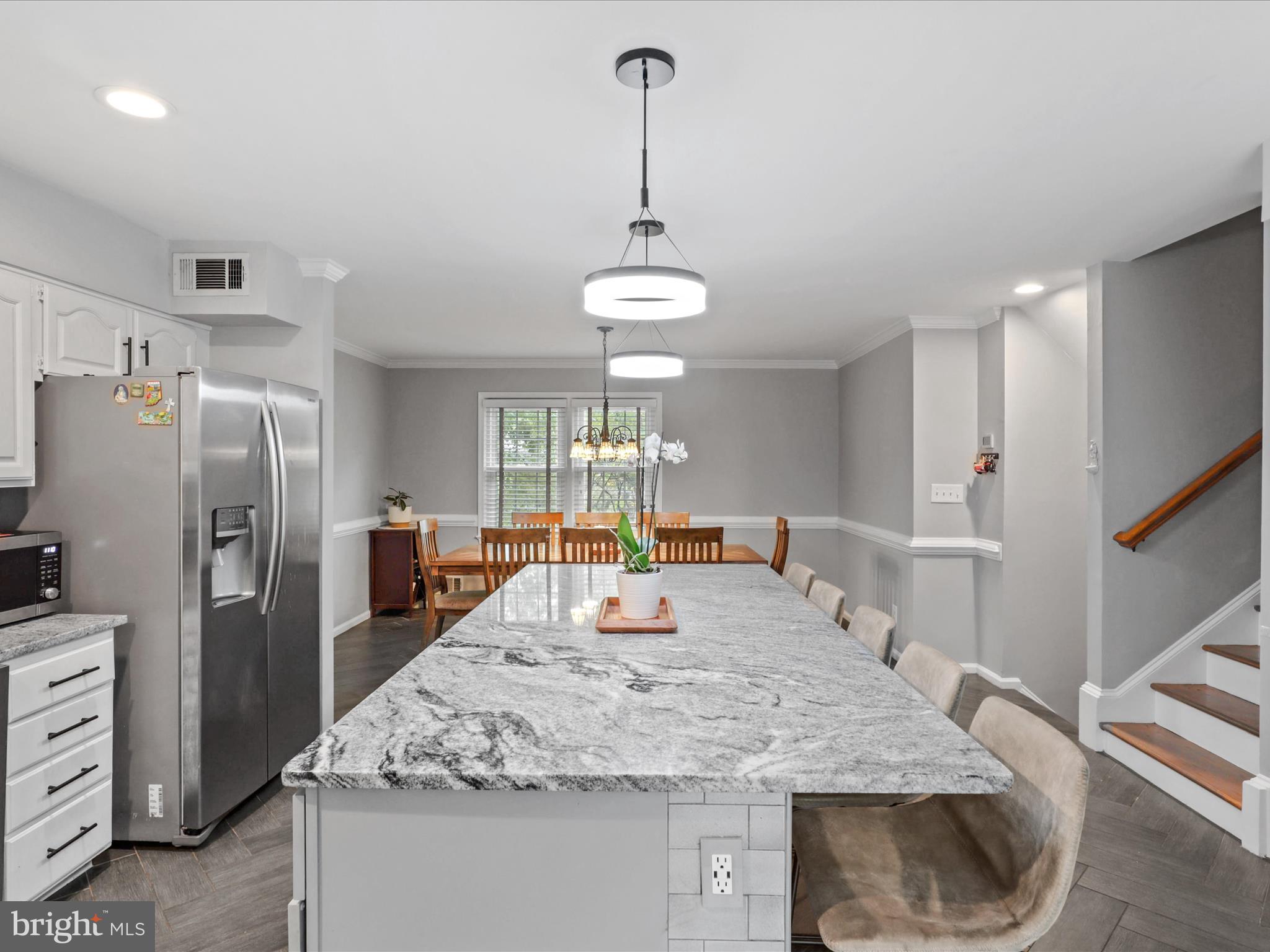 8702 Fort Dr