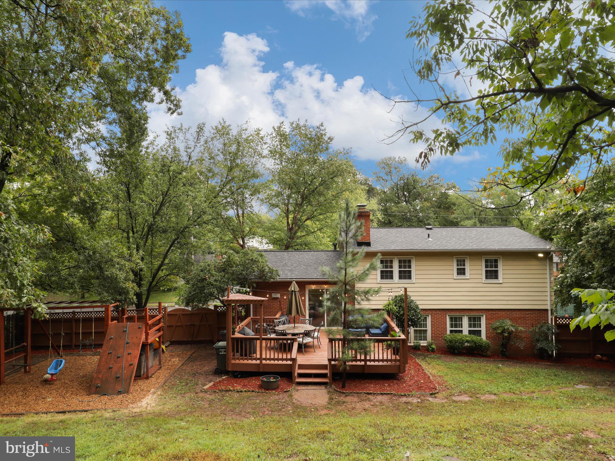 8702 Fort Dr
