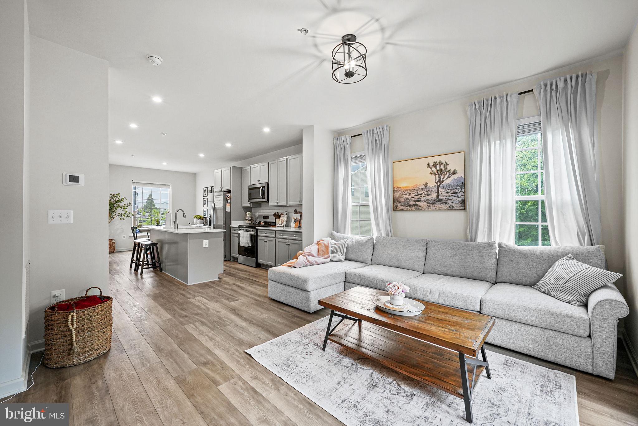 8230 Knight Station Way