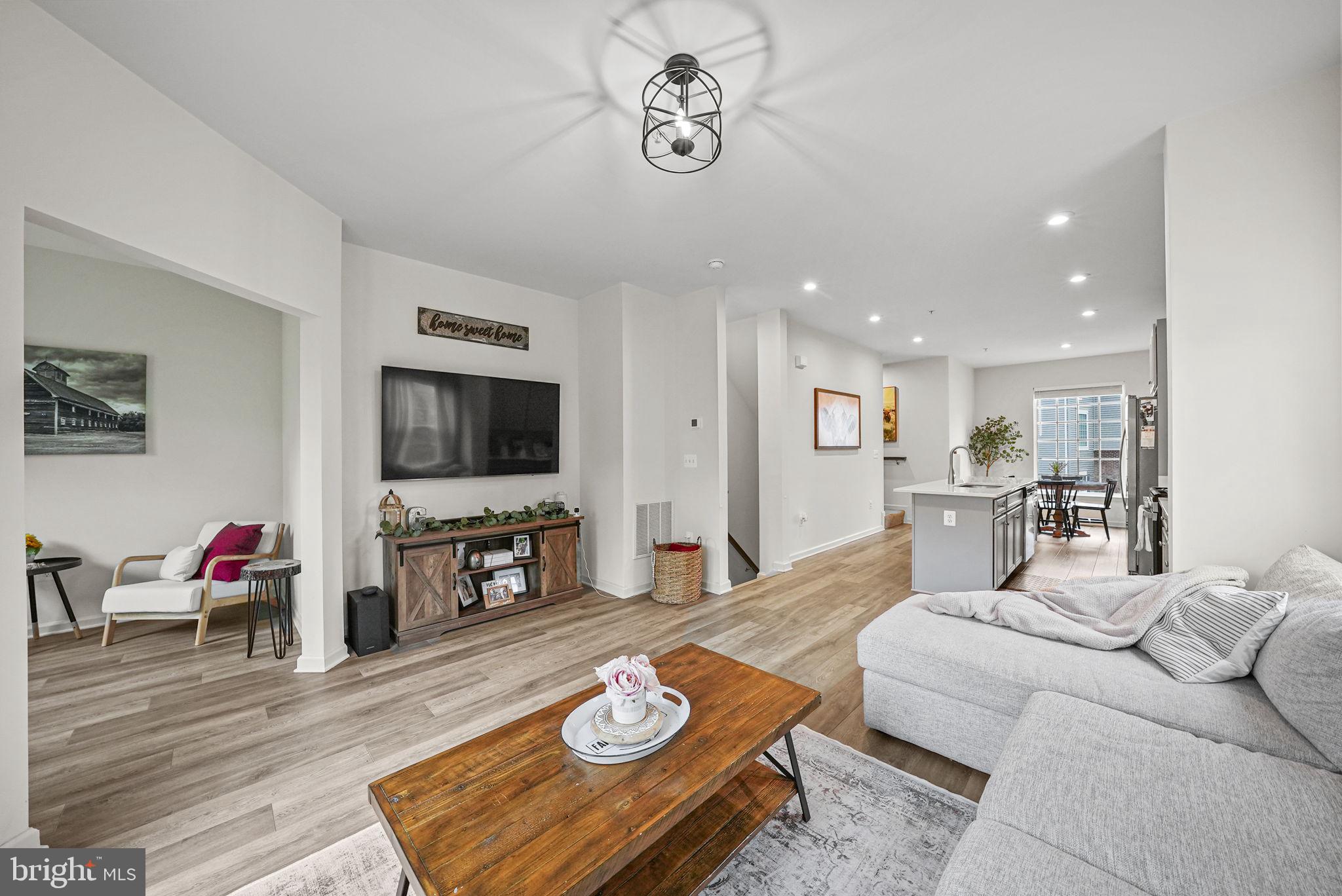 8230 Knight Station Way