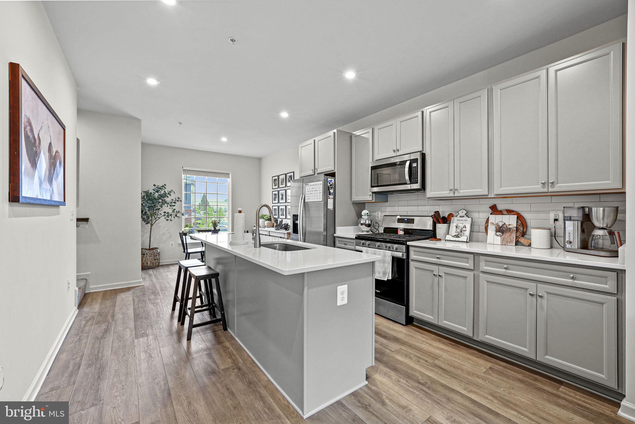 8230 Knight Station Way