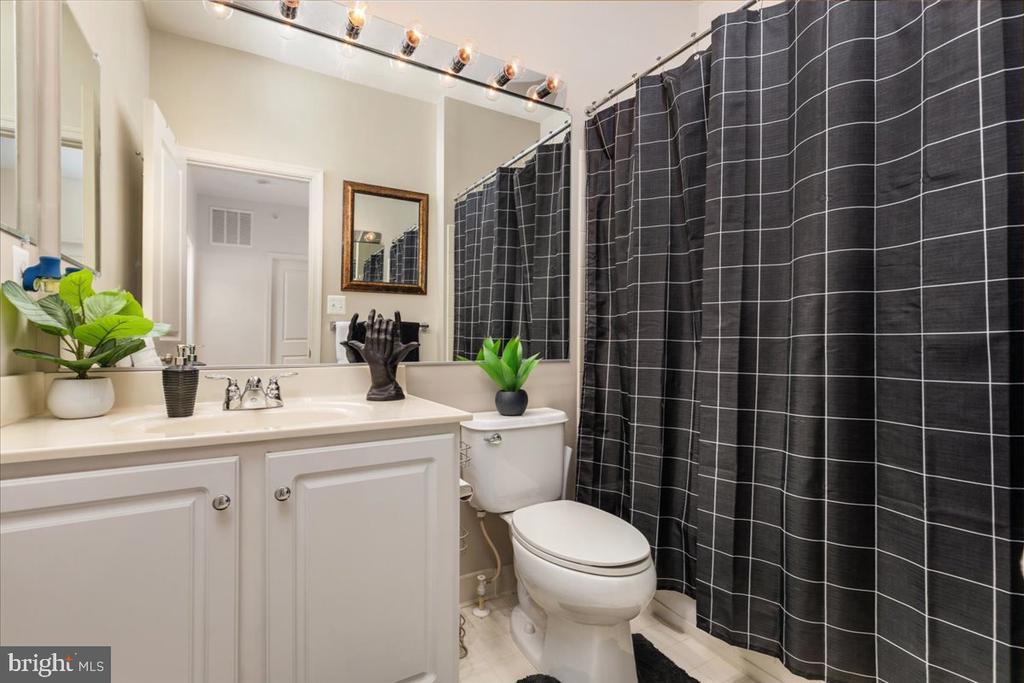 7828 CEDAR BRANCH DRIVE