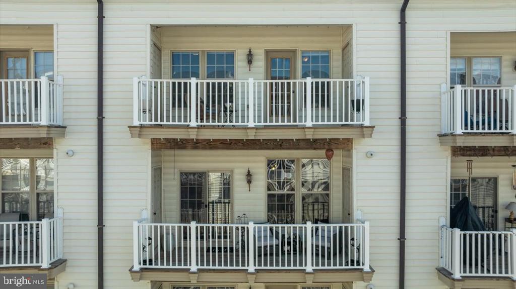 7828 CEDAR BRANCH DRIVE